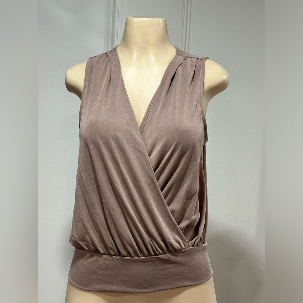 Express Sleeveless Drape Front Knit Women Top  Sz Small